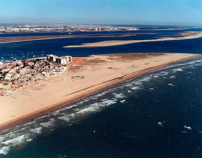 Ático con vistas a la ría de Punta Umbría Exterior foto